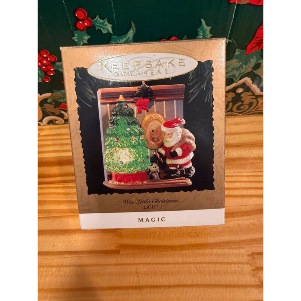 1995 Hallmark Wee Little Christmas Magic Light Ornament Santa Mice Tested Workin